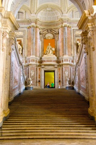 Caserta · Capri – foto 1
